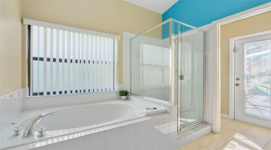 KISSIMMEE, Florida 34747, 4 Bedrooms Bedrooms, ,2 BathroomsBathrooms,Residential,For Sale,MURANO MEWS,0,MFRS5115176