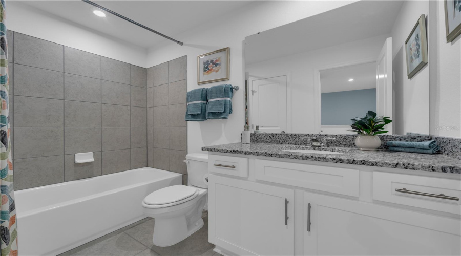 DAVENPORT, Florida 33897, 3 Bedrooms Bedrooms, ,2 BathroomsBathrooms,Residential,For Sale,FAN PALM,0,MFRO6329449
