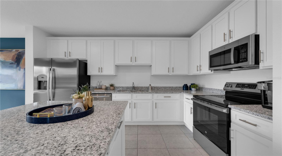 DAVENPORT, Florida 33897, 3 Bedrooms Bedrooms, ,2 BathroomsBathrooms,Residential,For Sale,FAN PALM,0,MFRO6329449
