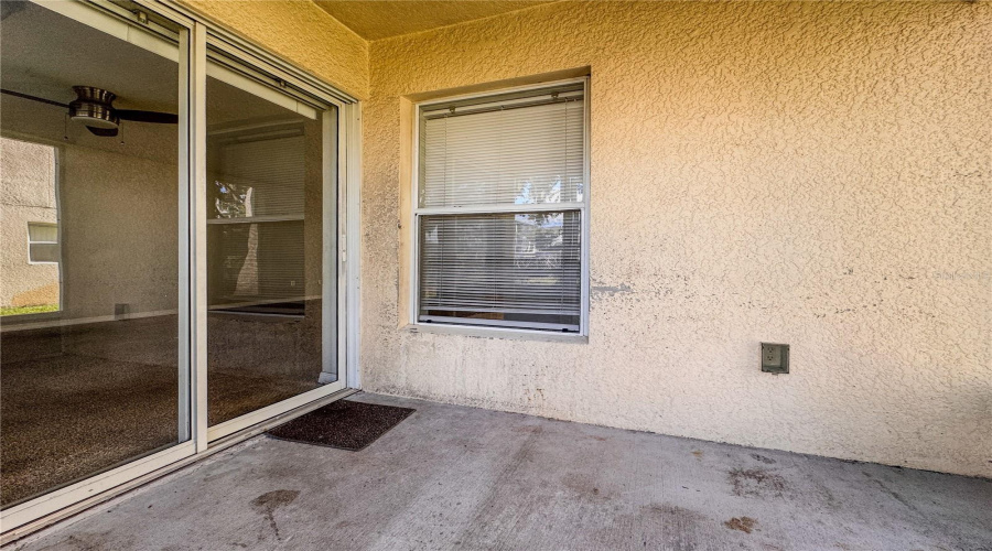 Screened-in Porch