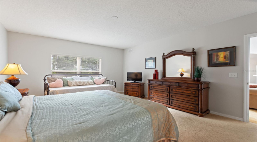 DAVENPORT, Florida 33897, 5 Bedrooms Bedrooms, ,4 BathroomsBathrooms,Residential,For Sale,SOLANA,0,MFRO6328136