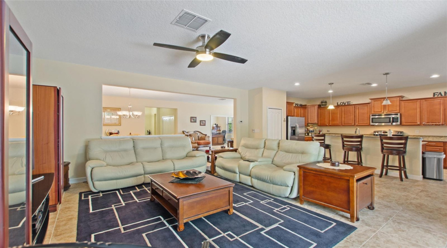 DAVENPORT, Florida 33896, 3 Bedrooms Bedrooms, ,3 BathroomsBathrooms,Residential,For Sale,PALMETTO DUNES,0,MFRS5131315