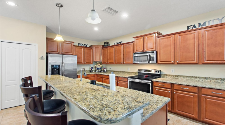 DAVENPORT, Florida 33896, 3 Bedrooms Bedrooms, ,3 BathroomsBathrooms,Residential,For Sale,PALMETTO DUNES,0,MFRS5131315