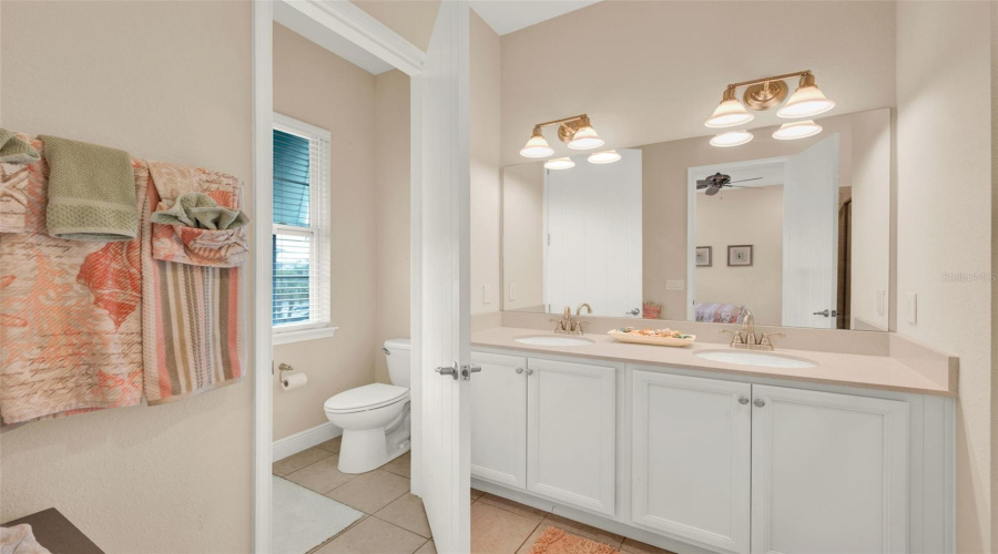 KISSIMMEE, Florida 34747, 3 Bedrooms Bedrooms, ,3 BathroomsBathrooms,Residential,For Sale,SHAKER,0,MFRO6329268