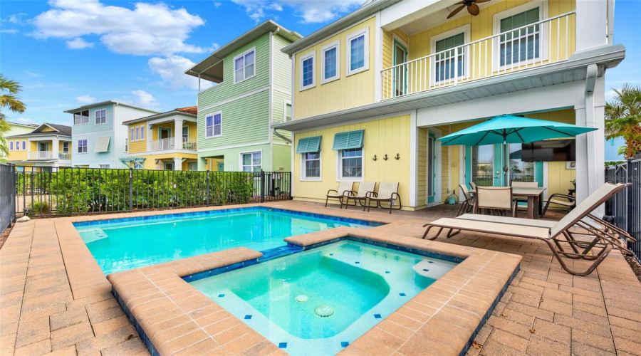 KISSIMMEE, Florida 34747, 3 Bedrooms Bedrooms, ,3 BathroomsBathrooms,Residential,For Sale,SHAKER,0,MFRO6329268