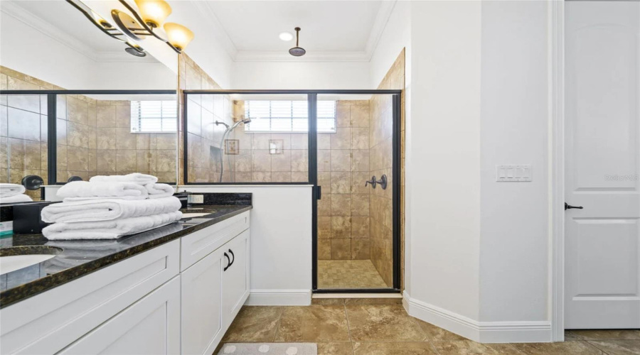 KISSIMMEE, Florida 34747, 5 Bedrooms Bedrooms, ,5 BathroomsBathrooms,Residential,For Sale,DESERT MOUNTAIN,0,MFRO6329371