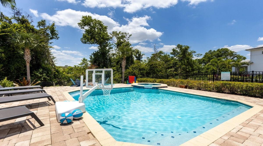 KISSIMMEE, Florida 34747, 5 Bedrooms Bedrooms, ,5 BathroomsBathrooms,Residential,For Sale,DESERT MOUNTAIN,0,MFRO6329371