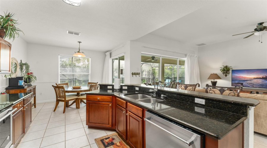 KISSIMMEE, Florida 34747, 5 Bedrooms Bedrooms, ,5 BathroomsBathrooms,Residential,For Sale,MANESTY,0,MFRTB8409242