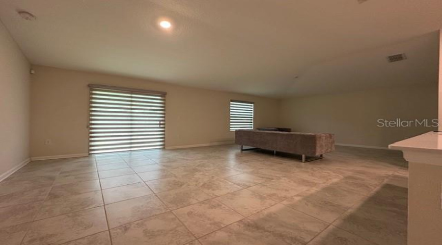 KISSIMMEE, Florida 34746, 3 Bedrooms Bedrooms, ,2 BathroomsBathrooms,Residential,For Sale,BLUFF OAK,0,MFRS5131359