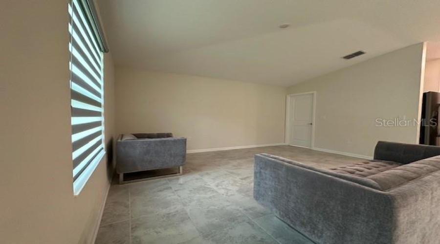 KISSIMMEE, Florida 34746, 3 Bedrooms Bedrooms, ,2 BathroomsBathrooms,Residential,For Sale,BLUFF OAK,0,MFRS5131359