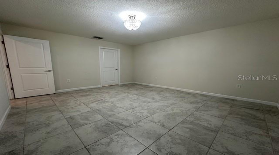 KISSIMMEE, Florida 34746, 3 Bedrooms Bedrooms, ,2 BathroomsBathrooms,Residential,For Sale,BLUFF OAK,0,MFRS5131359