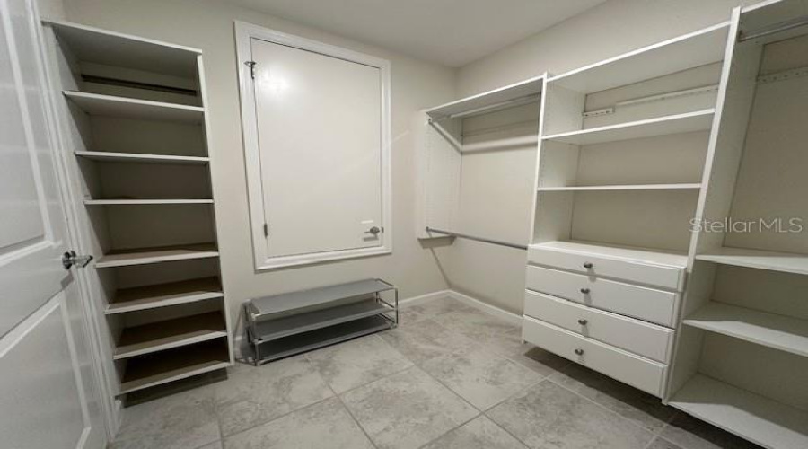 KISSIMMEE, Florida 34746, 3 Bedrooms Bedrooms, ,2 BathroomsBathrooms,Residential,For Sale,BLUFF OAK,0,MFRS5131359