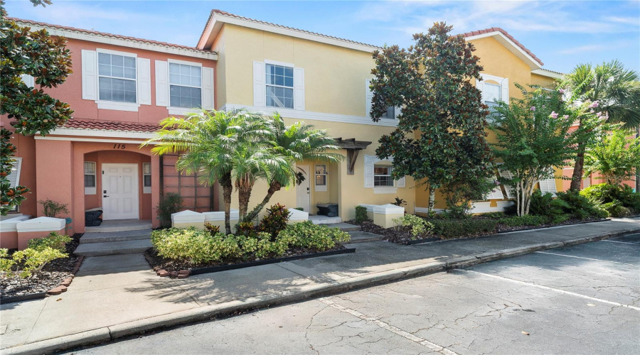 KISSIMMEE, Florida 34746, 3 Bedrooms Bedrooms, ,2 BathroomsBathrooms,Residential,For Sale,POMPANO BEACH,0,MFRO6329431