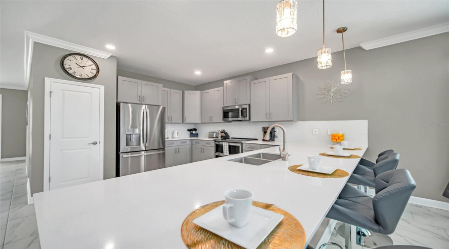 KISSIMMEE, Florida 34746, 9 Bedrooms Bedrooms, ,5 BathroomsBathrooms,Residential,For Sale,SIMILE,0,MFRO6329444