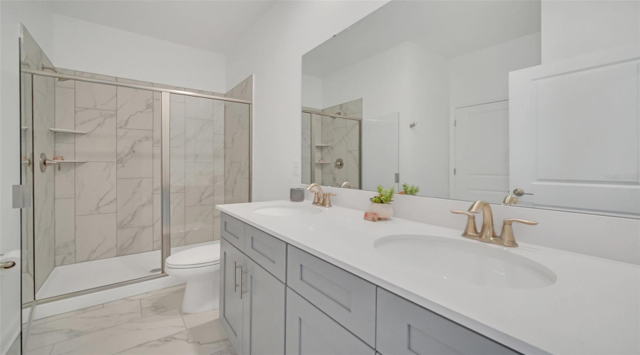 KISSIMMEE, Florida 34746, 9 Bedrooms Bedrooms, ,5 BathroomsBathrooms,Residential,For Sale,SIMILE,0,MFRO6329444