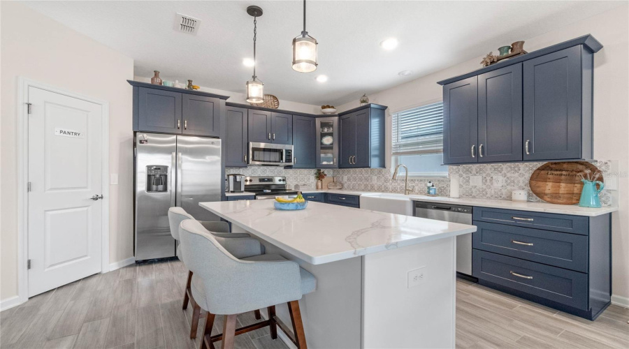 DAVENPORT, Florida 33837, 4 Bedrooms Bedrooms, ,2 BathroomsBathrooms,Residential,For Sale,CITRUS RESERVE,0,MFRS5128757