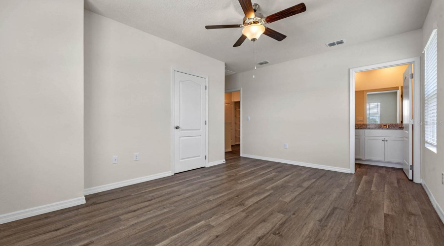 DAVENPORT, Florida 33837, 3 Bedrooms Bedrooms, ,2 BathroomsBathrooms,Residential,For Sale,LONGLEAF,0,MFRO6284648