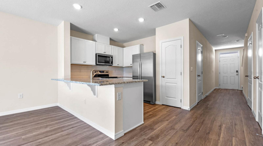 DAVENPORT, Florida 33837, 3 Bedrooms Bedrooms, ,2 BathroomsBathrooms,Residential,For Sale,LONGLEAF,0,MFRO6284648