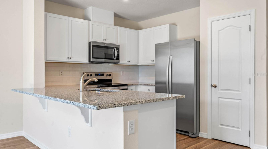 DAVENPORT, Florida 33837, 3 Bedrooms Bedrooms, ,2 BathroomsBathrooms,Residential,For Sale,LONGLEAF,0,MFRO6284648