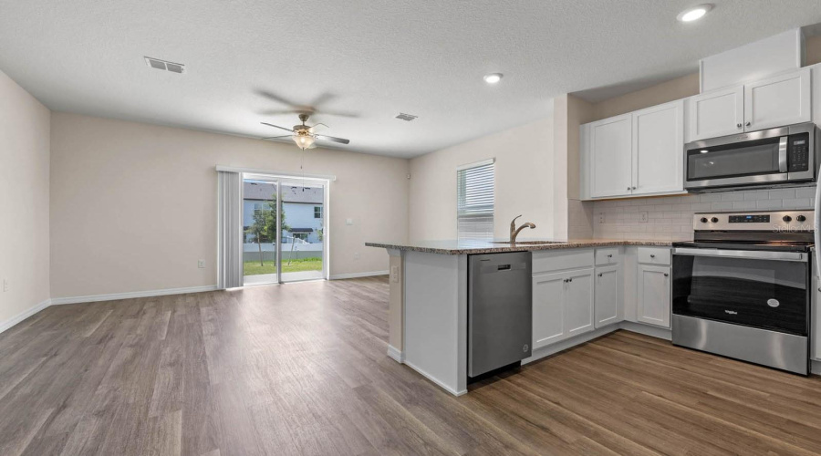 DAVENPORT, Florida 33837, 3 Bedrooms Bedrooms, ,2 BathroomsBathrooms,Residential,For Sale,LONGLEAF,0,MFRO6284648