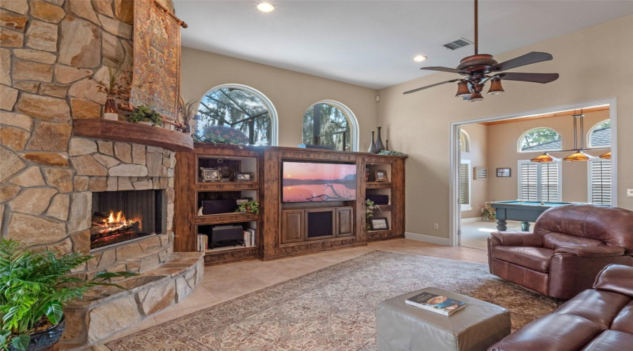 ORLANDO, Florida 32836, 4 Bedrooms Bedrooms, ,4 BathroomsBathrooms,Residential,For Sale,GREY HAWK,0,MFRO6324368
