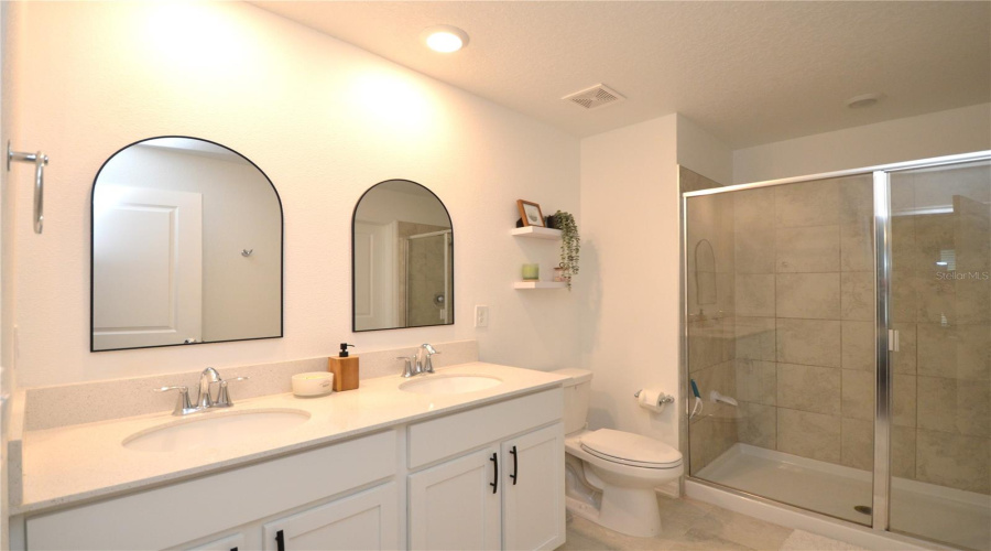 KISSIMMEE, Florida 34746, 3 Bedrooms Bedrooms, ,2 BathroomsBathrooms,Residential,For Sale,CRICKET CRADLE,0,MFRO6328307