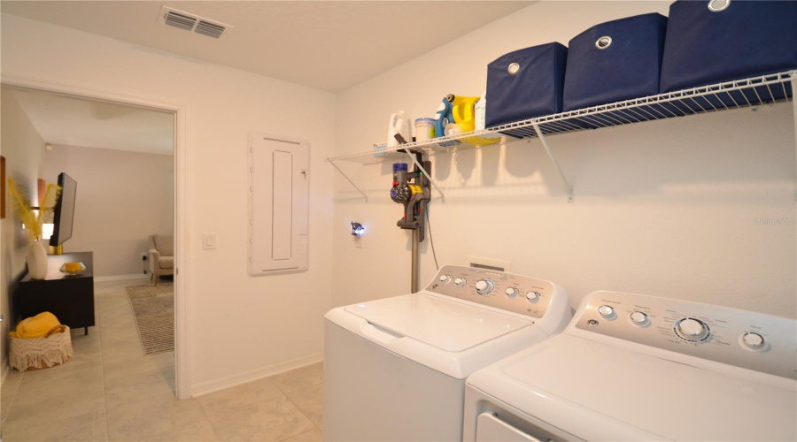 KISSIMMEE, Florida 34746, 3 Bedrooms Bedrooms, ,2 BathroomsBathrooms,Residential,For Sale,CRICKET CRADLE,0,MFRO6328307