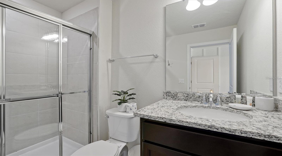 DAVENPORT, Florida 33897, 5 Bedrooms Bedrooms, ,4 BathroomsBathrooms,Residential,For Sale,PARADISE,0,MFRO6329700