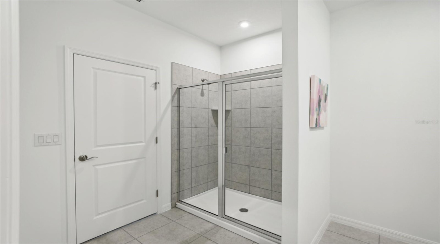 DAVENPORT, Florida 33837, 3 Bedrooms Bedrooms, ,2 BathroomsBathrooms,Residential,For Sale,MEADOW WALK,0,MFRO6329743