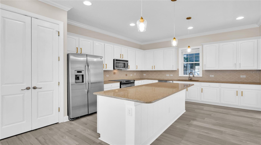 CELEBRATION, Florida 34747, 5 Bedrooms Bedrooms, ,4 BathroomsBathrooms,Residential,For Sale,ROYCROFT,0,MFRO6329057