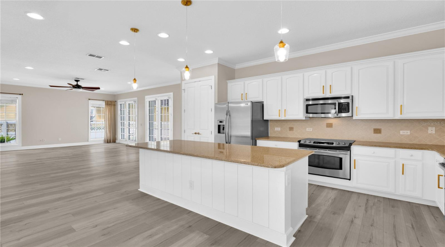 CELEBRATION, Florida 34747, 5 Bedrooms Bedrooms, ,4 BathroomsBathrooms,Residential,For Sale,ROYCROFT,0,MFRO6329057