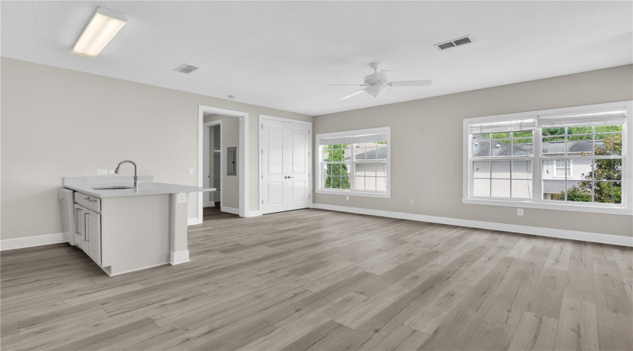 CELEBRATION, Florida 34747, 5 Bedrooms Bedrooms, ,4 BathroomsBathrooms,Residential,For Sale,ROYCROFT,0,MFRO6329057