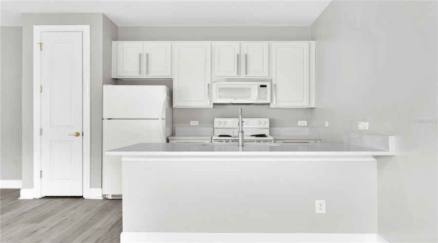 CELEBRATION, Florida 34747, 5 Bedrooms Bedrooms, ,4 BathroomsBathrooms,Residential,For Sale,ROYCROFT,0,MFRO6329057