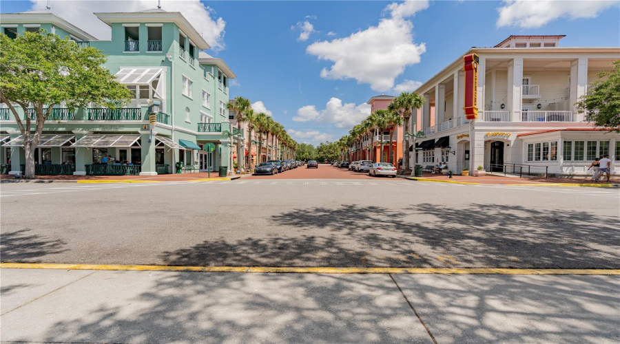 CELEBRATION, Florida 34747, 5 Bedrooms Bedrooms, ,4 BathroomsBathrooms,Residential,For Sale,ROYCROFT,0,MFRO6329057