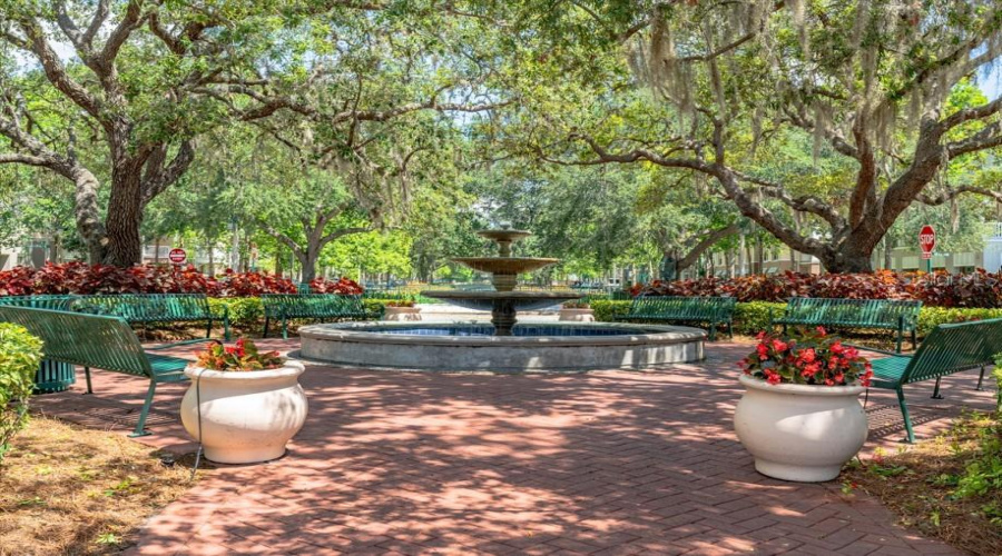 CELEBRATION, Florida 34747, 5 Bedrooms Bedrooms, ,4 BathroomsBathrooms,Residential,For Sale,ROYCROFT,0,MFRO6329057
