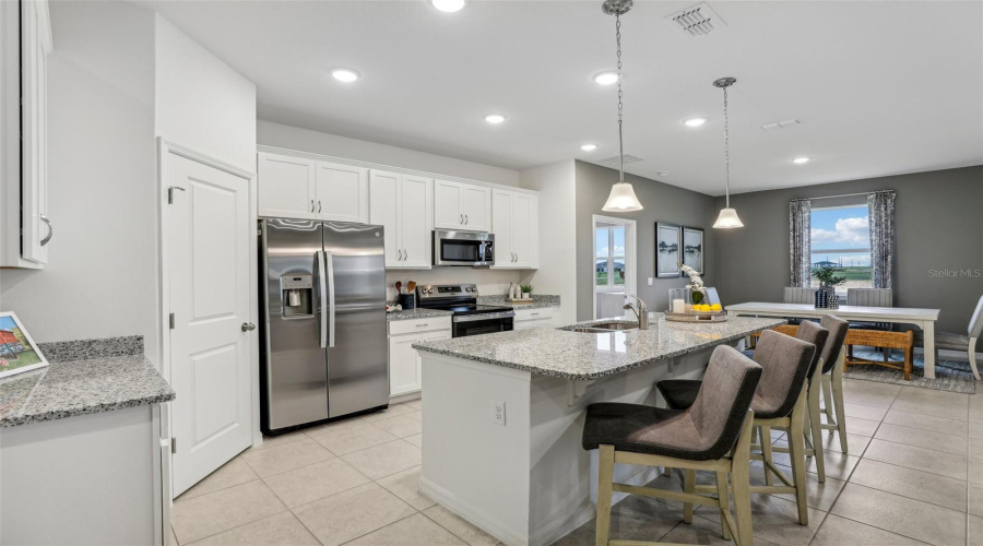 DAVENPORT, Florida 33837, 3 Bedrooms Bedrooms, ,2 BathroomsBathrooms,Residential,For Sale,ALTITUDE,0,MFRO6329808