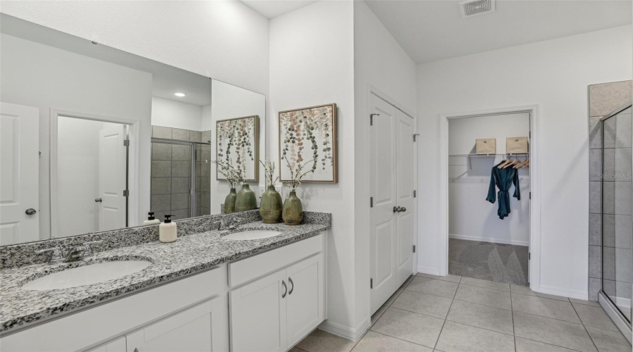DAVENPORT, Florida 33837, 3 Bedrooms Bedrooms, ,2 BathroomsBathrooms,Residential,For Sale,ALTITUDE,0,MFRO6329808