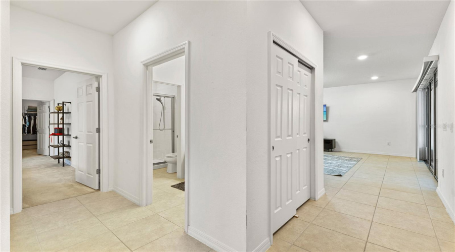 KISSIMMEE, Florida 34746, 4 Bedrooms Bedrooms, ,2 BathroomsBathrooms,Residential,For Sale,DAVENPORT CREEK,0,MFRO6329754
