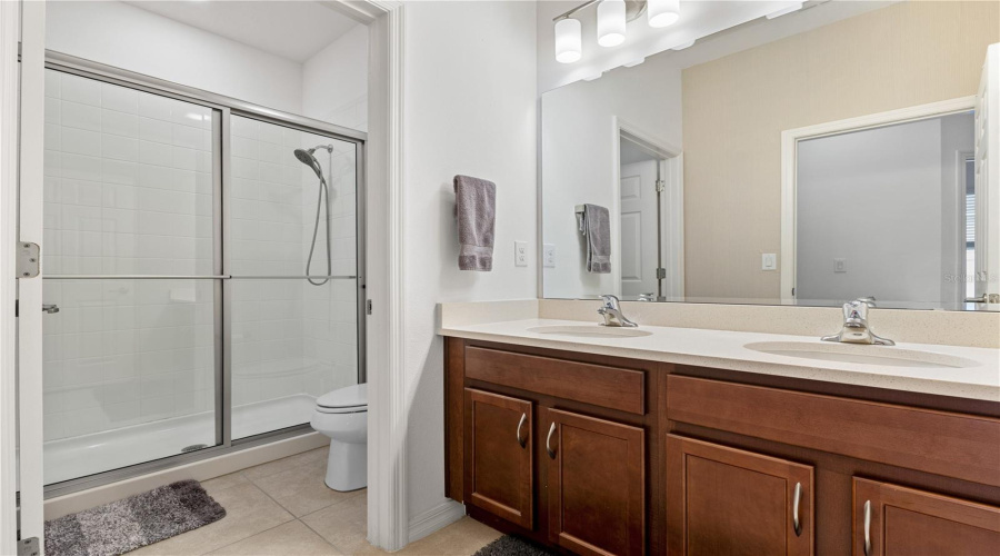 KISSIMMEE, Florida 34746, 4 Bedrooms Bedrooms, ,2 BathroomsBathrooms,Residential,For Sale,DAVENPORT CREEK,0,MFRO6329754