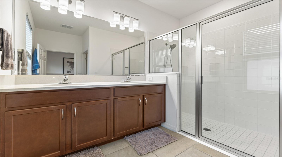 KISSIMMEE, Florida 34746, 4 Bedrooms Bedrooms, ,2 BathroomsBathrooms,Residential,For Sale,DAVENPORT CREEK,0,MFRO6329754