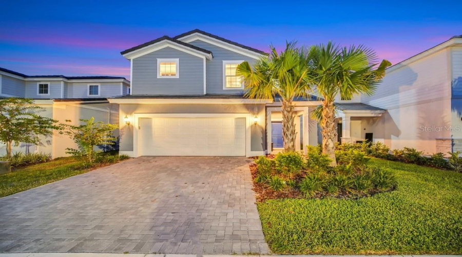 DAVENPORT, Florida 33837, 6 Bedrooms Bedrooms, ,4 BathroomsBathrooms,Residential,For Sale,OAKMOSS,0,MFRO6325578