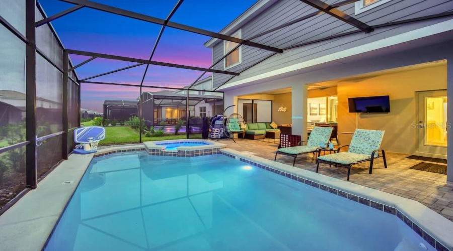 DAVENPORT, Florida 33837, 6 Bedrooms Bedrooms, ,4 BathroomsBathrooms,Residential,For Sale,OAKMOSS,0,MFRO6325578