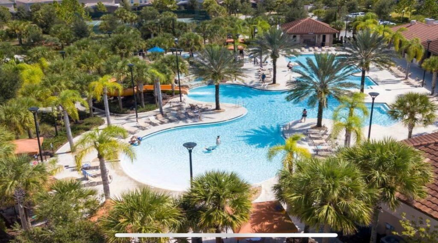 DAVENPORT, Florida 33837, 6 Bedrooms Bedrooms, ,4 BathroomsBathrooms,Residential,For Sale,OAKMOSS,0,MFRO6325578