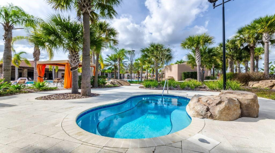 DAVENPORT, Florida 33837, 6 Bedrooms Bedrooms, ,4 BathroomsBathrooms,Residential,For Sale,OAKMOSS,0,MFRO6325578