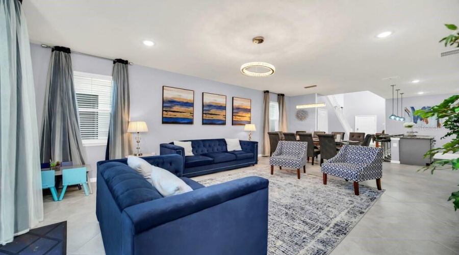 DAVENPORT, Florida 33837, 6 Bedrooms Bedrooms, ,4 BathroomsBathrooms,Residential,For Sale,OAKMOSS,0,MFRO6325578