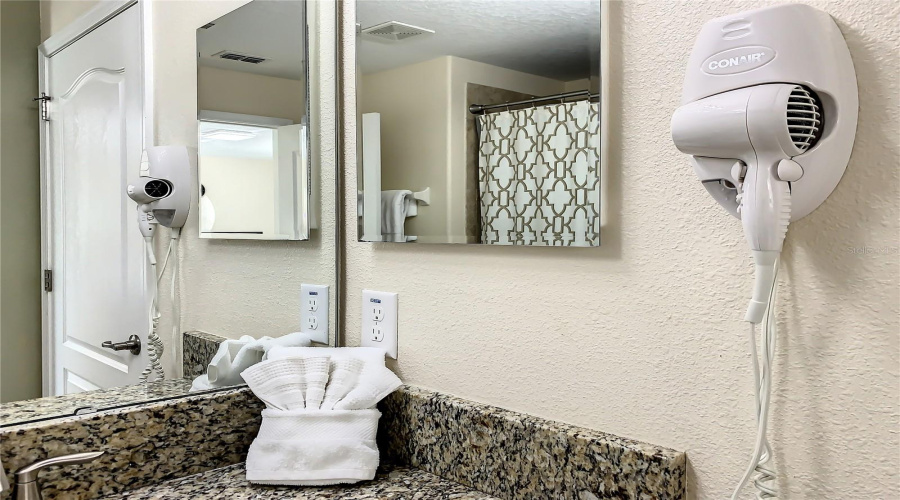 KISSIMMEE, Florida 34747, 4 Bedrooms Bedrooms, ,3 BathroomsBathrooms,Residential,For Sale,CANDY PALM,0,MFRO6291709