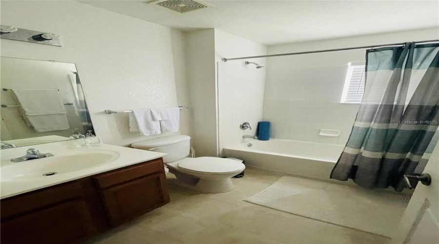 KISSIMMEE, Florida 34746, 4 Bedrooms Bedrooms, ,3 BathroomsBathrooms,Residential,For Sale,LODI,0,MFRO6269937