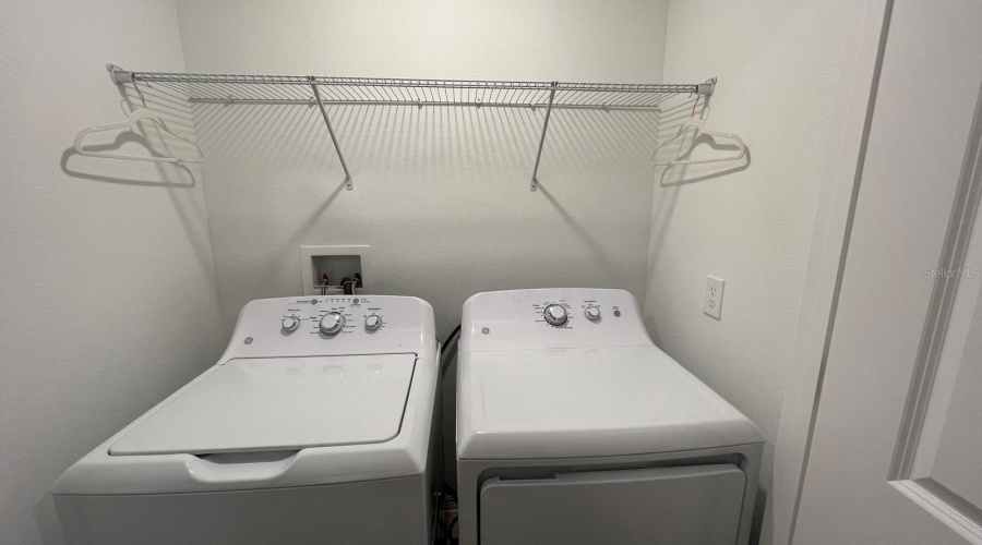 DAVENPORT, Florida 33896, 3 Bedrooms Bedrooms, ,2 BathroomsBathrooms,Residential,For Sale,LONGBOAT,0,MFRS5128872