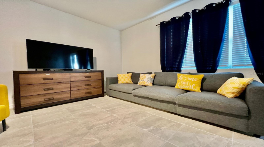 DAVENPORT, Florida 33896, 3 Bedrooms Bedrooms, ,2 BathroomsBathrooms,Residential,For Sale,LONGBOAT,0,MFRS5128872