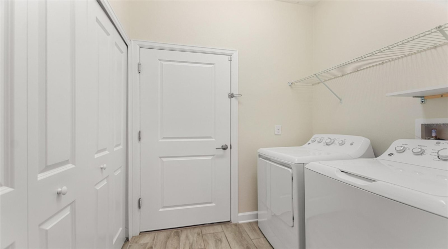 DAVENPORT, Florida 33896, 2 Bedrooms Bedrooms, ,2 BathroomsBathrooms,Residential,For Sale,QUAKER RIDGE LN,0,MFRS5131321